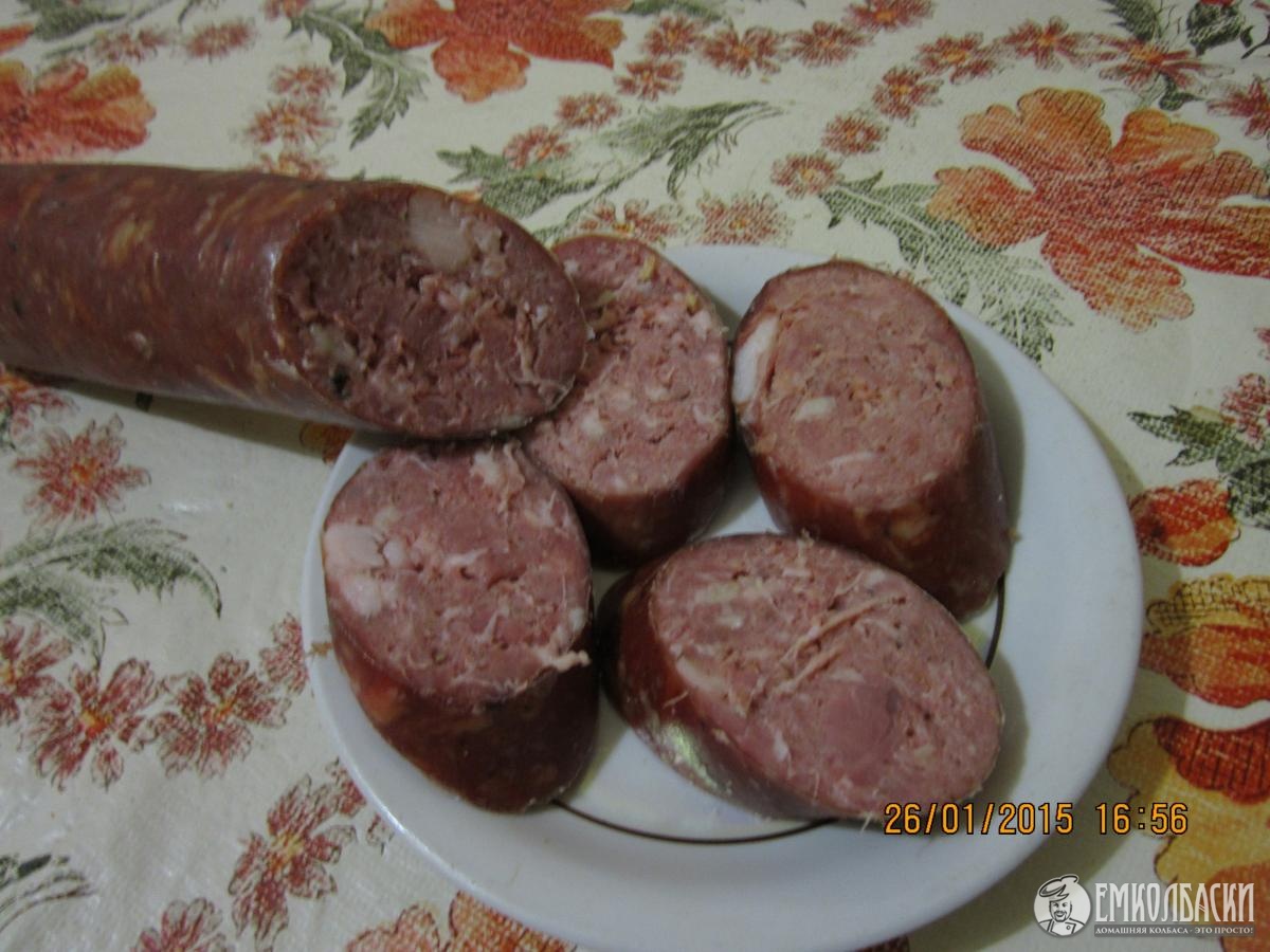 Лопатка свиная колбаса без кишок. Колбаса домашняя самый вкусный рецепт без кишок. Колбаска из свинины в кишках рецепт