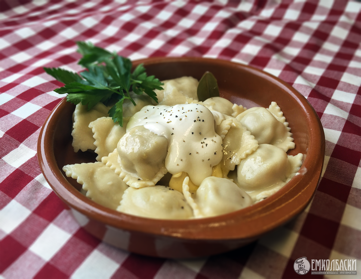 Домашние пельмени с помощью лапшерезки - Мясные блюда - ЕмКолбаски