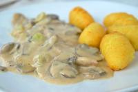 naturschnitzel-mit-champignonsauce.jpg